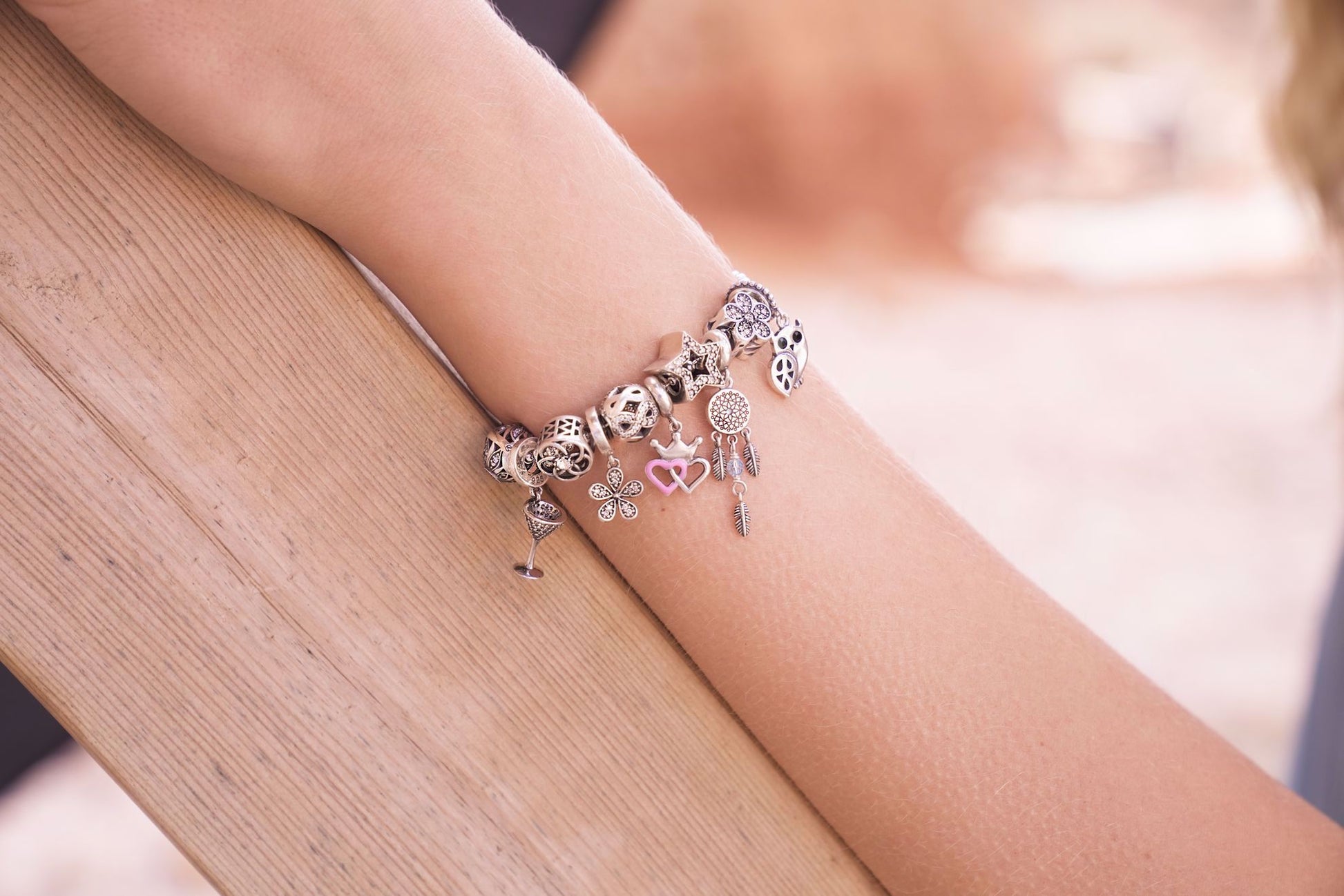 the-dreamcatcher-charm-rosegold